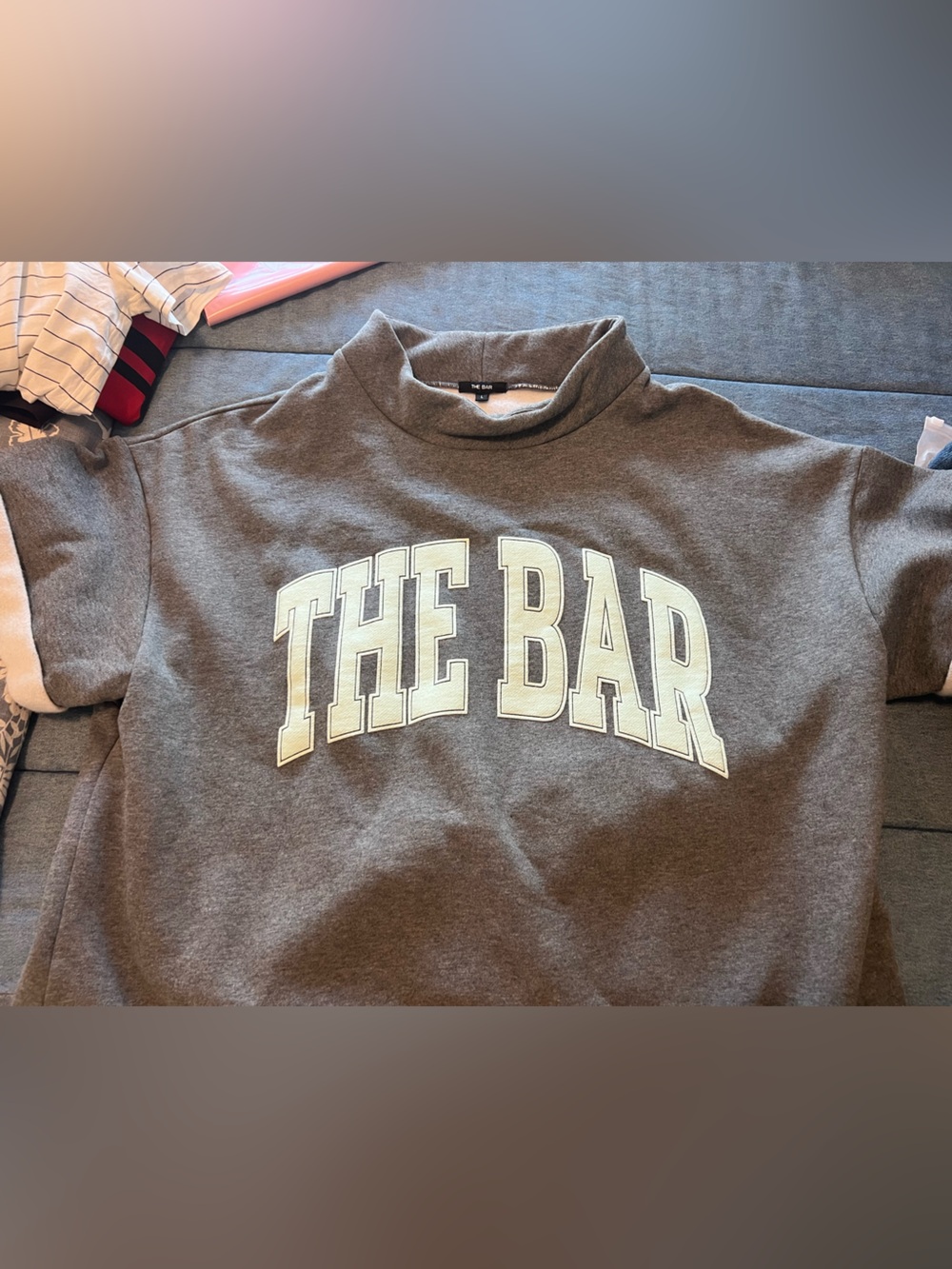 THE BAR short sleeved Crewneck Sweatshirt L